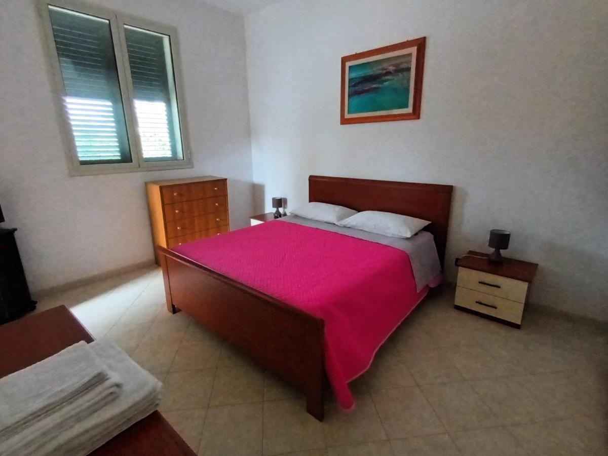 Clave, Affittacamere, Casa Vacanze Cozze Eksteriør billede